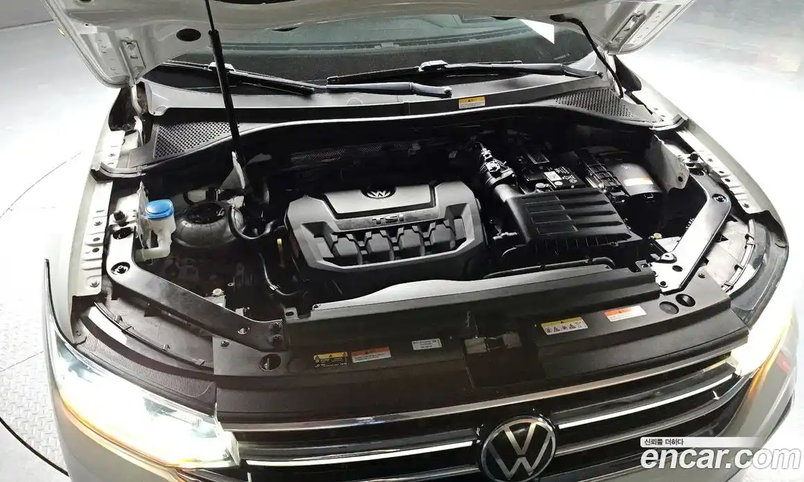 Volkswagen Tiguan 2023 2.0 гидро в Москве № 1549041, фото 5