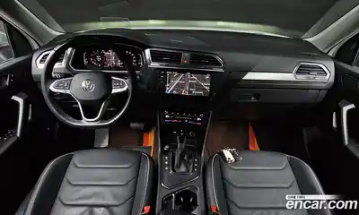 Volkswagen Tiguan 2023 2.0 гидро в Москве № 1549041, миниатюра 9