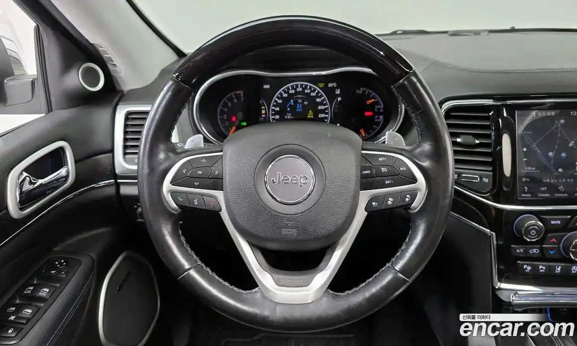 Jeep Cherokee 2020 3.6 гидро в Москве № 1549828, фото 18