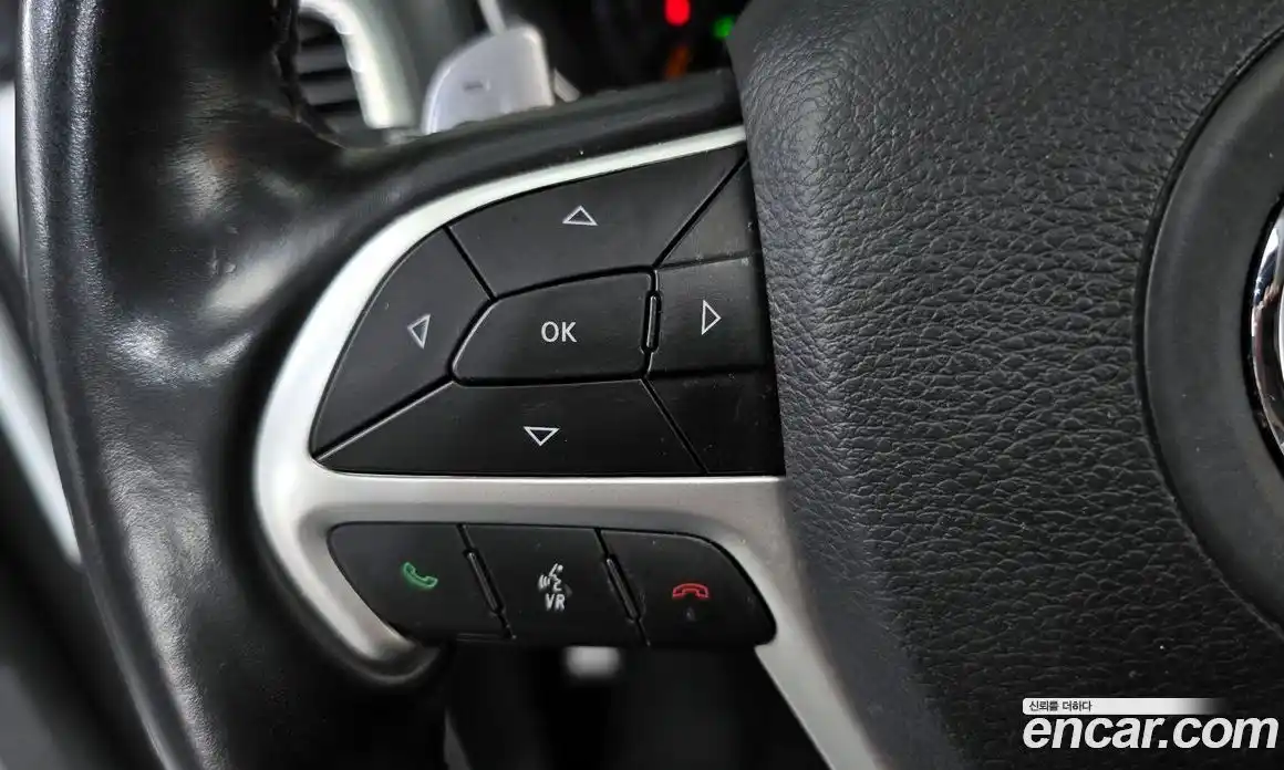 Jeep Cherokee 2020 3.6 гидро в Москве № 1549828, фото 31