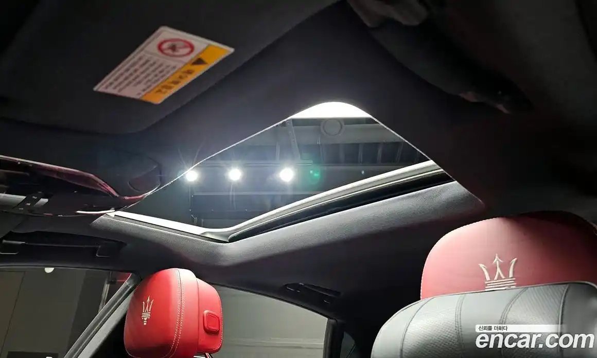 Maserati Quattroporte 2017 3.0 гидро, фото 26