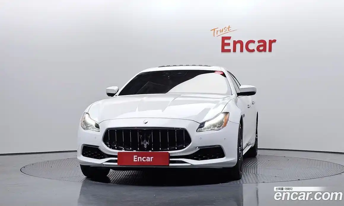 Maserati Quattroporte 2017 3.0 гидро, фото 3