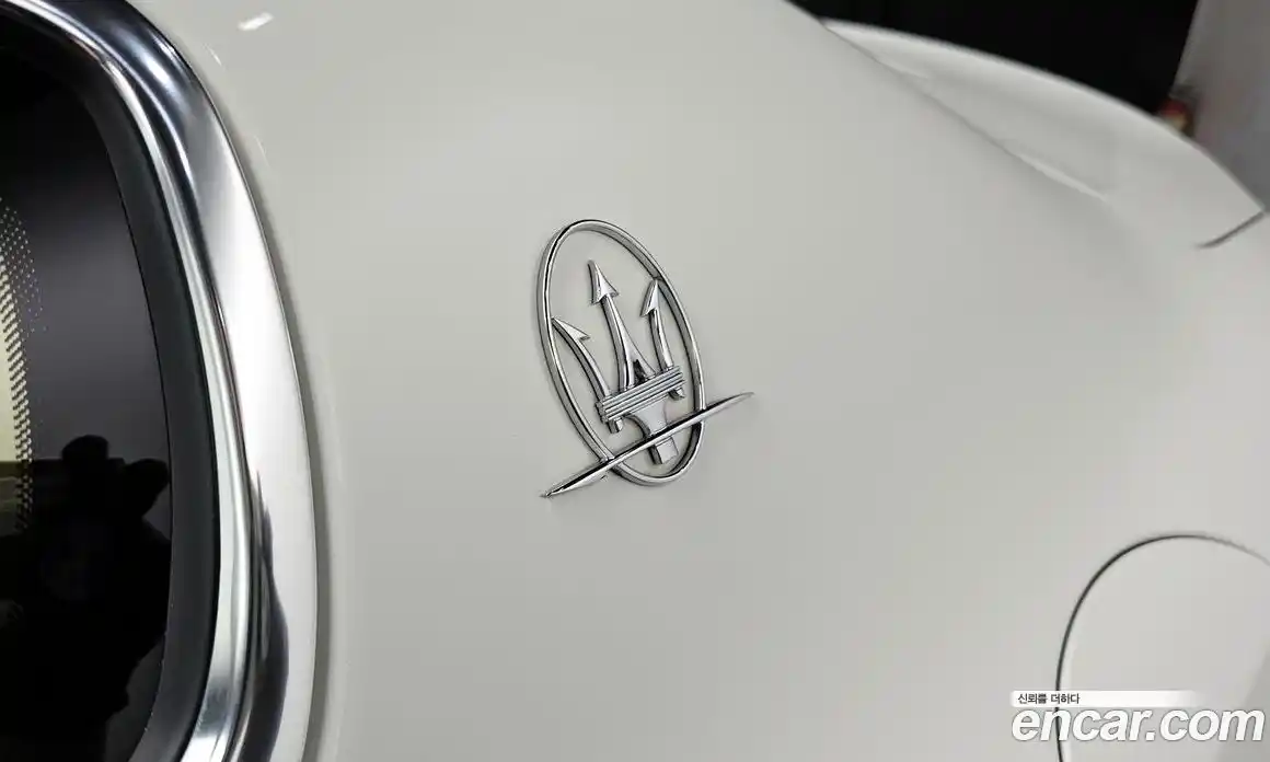 Maserati Quattroporte 2017 3.0 гидро, фото 32