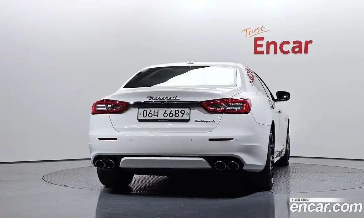 Maserati Quattroporte 2017 3.0 гидро, фото 4