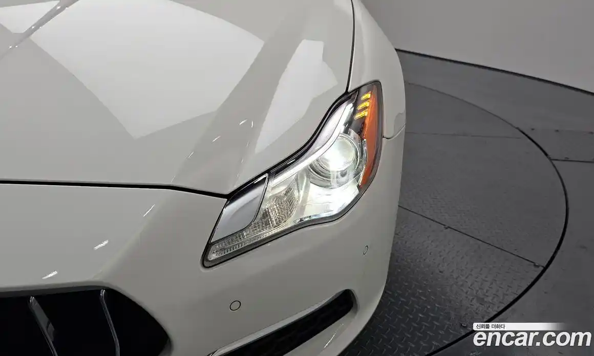 Maserati Quattroporte 2017 3.0 гидро, фото 8