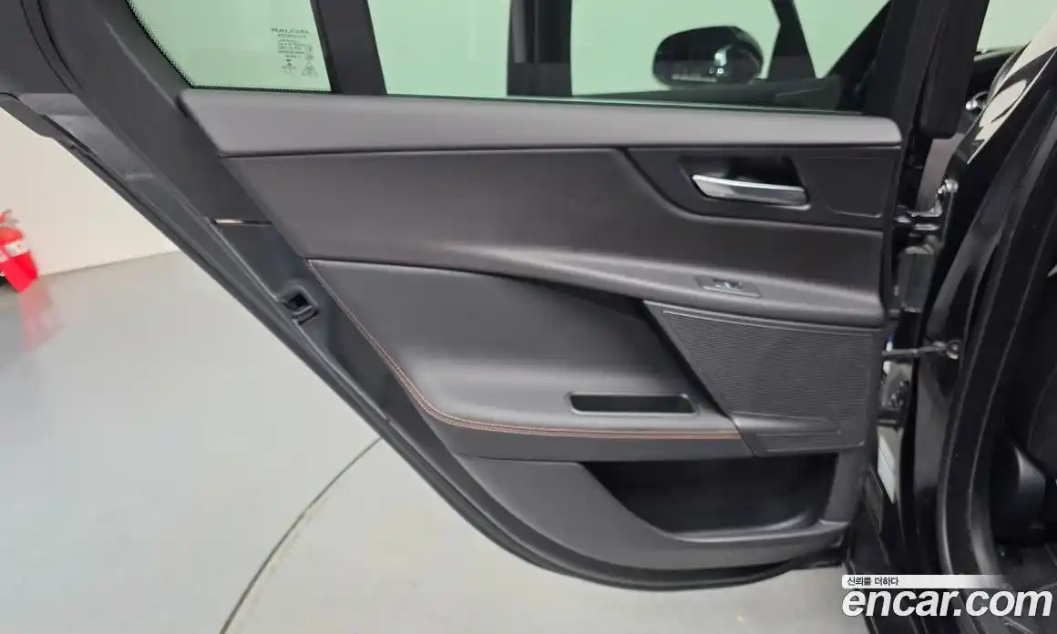 Jaguar XE 2018 2.0 гидро в Москве № 1550922, фото 14