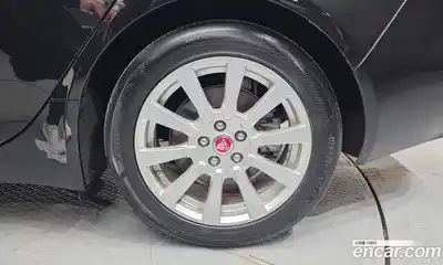 Jaguar XE 2018 2.0 гидро в Москве № 1550922, миниатюра 5