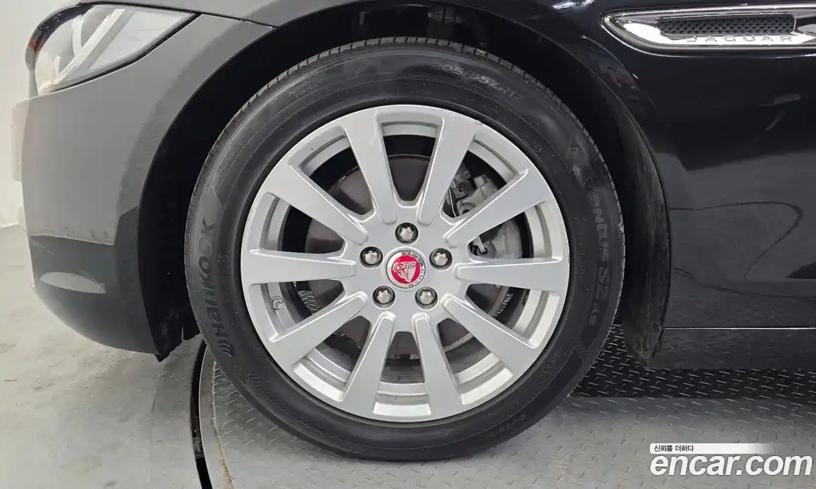 Jaguar XE 2018 2.0 гидро в Москве № 1550922, фото 7