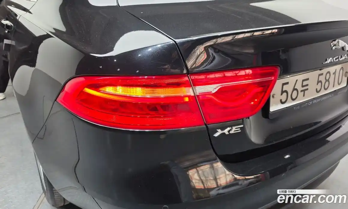 Jaguar XE 2018 2.0 гидро в Москве № 1550922, фото 9