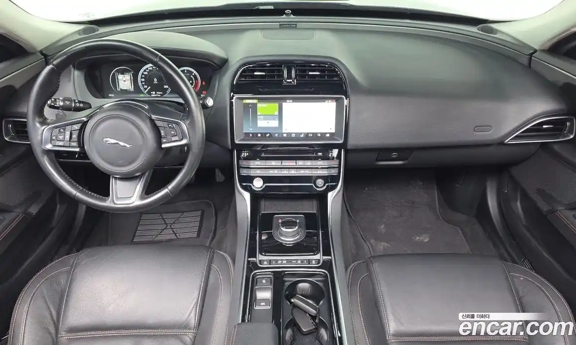 Jaguar XE 2018 2.0 гидро в Москве № 1550922, фото 10