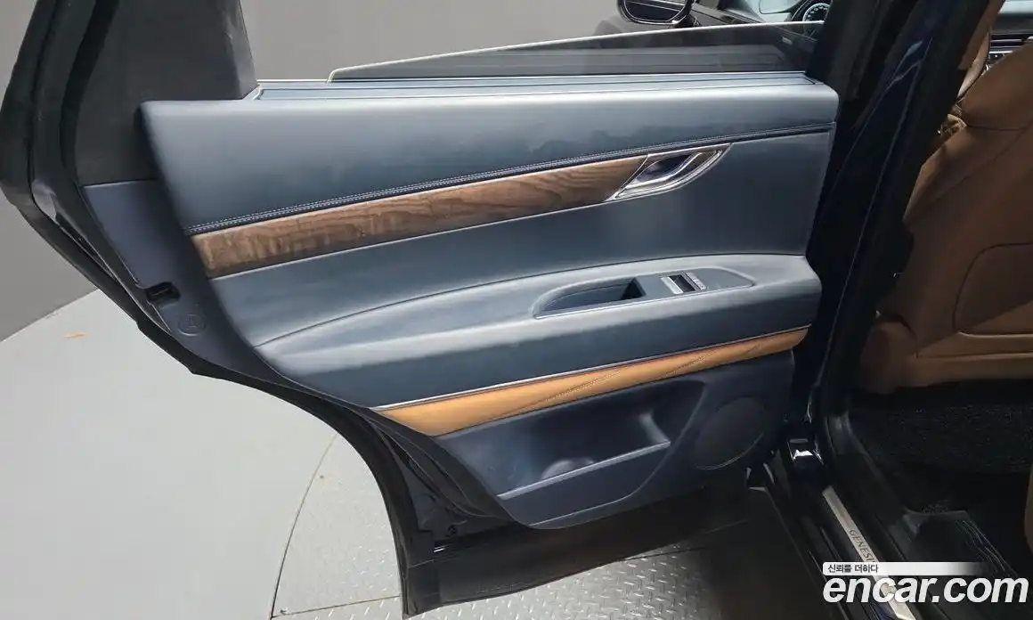 Genesis GV80 2023 3.5 гидро, фото 15