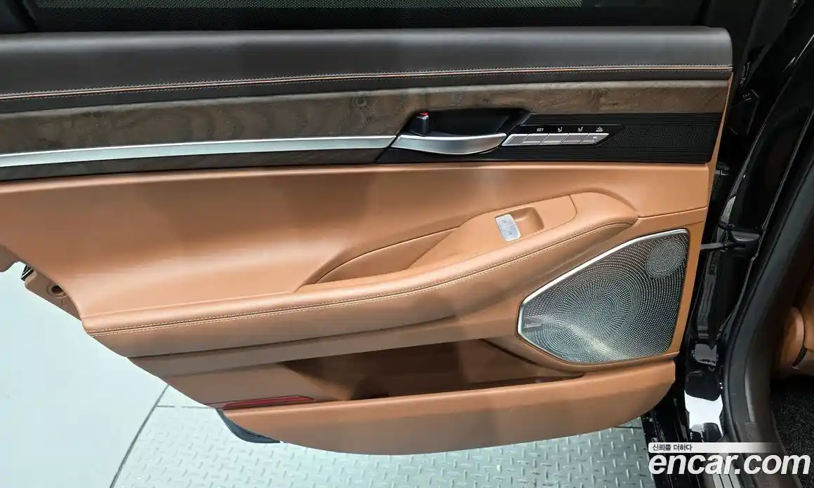 Genesis G90 2020 3.8 гидро в Москве, фото 15