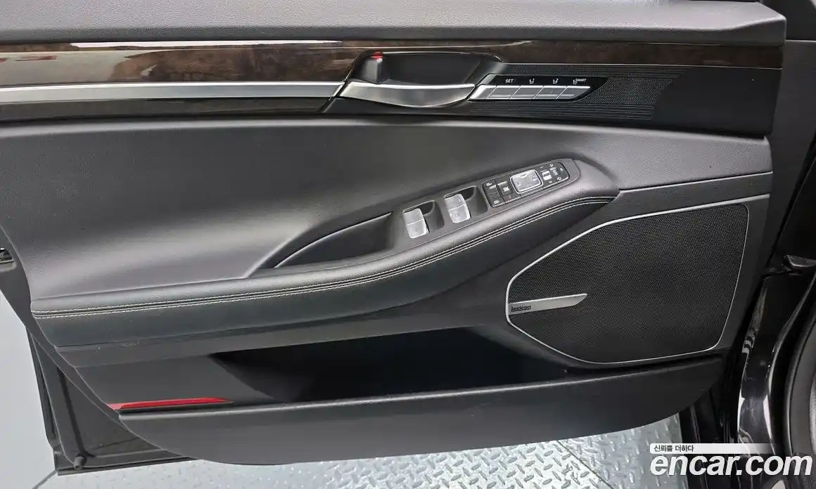 Genesis G90 2019 3.8 гидро в Москве, фото 14