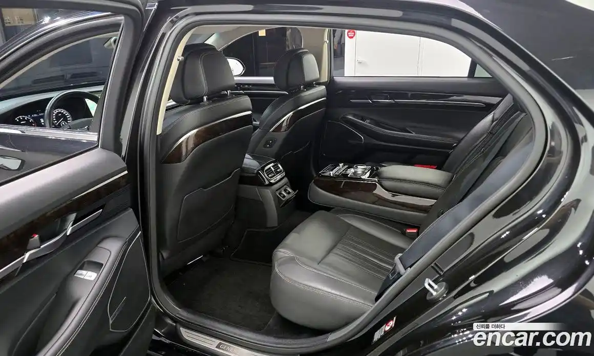 Genesis G90 2019 3.8 гидро в Москве, фото 16