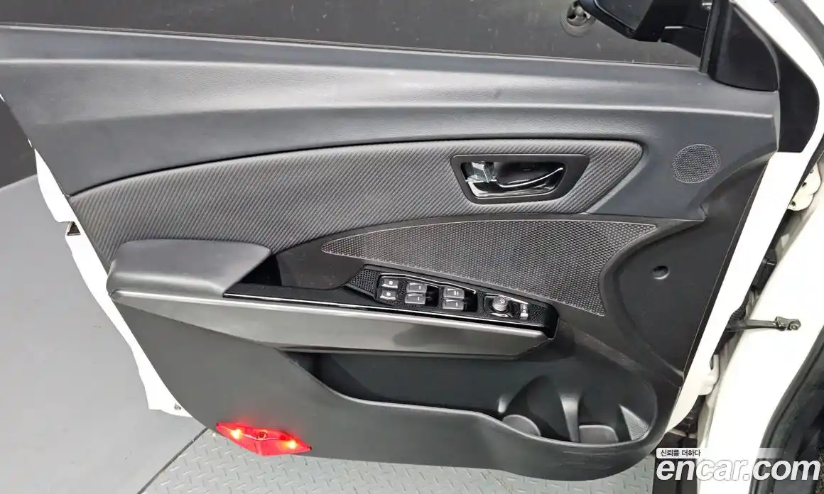 SsangYong TIBOLI 2019 1.5 гидро в Москве № 1612700, фото 14