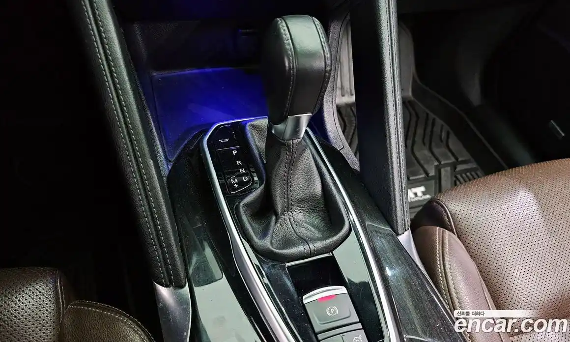 Renault QM6 2017 2.0 гидро в Москве № 1615625, фото 12