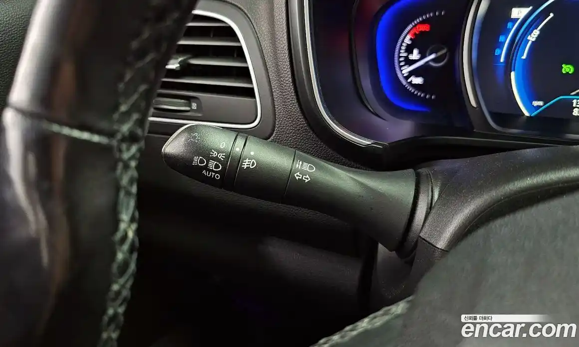 Renault QM6 2017 2.0 гидро в Москве № 1615625, фото 33