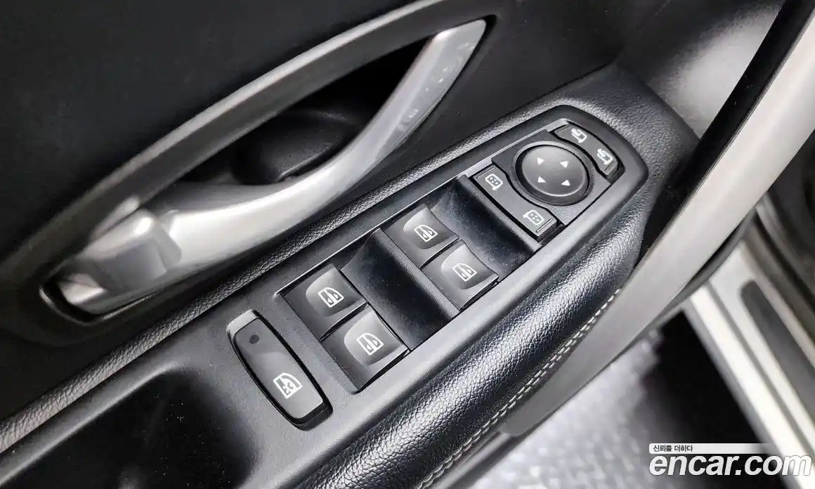 Renault SM3 2011 1.6 гидро в Москве № 1615748, фото 25