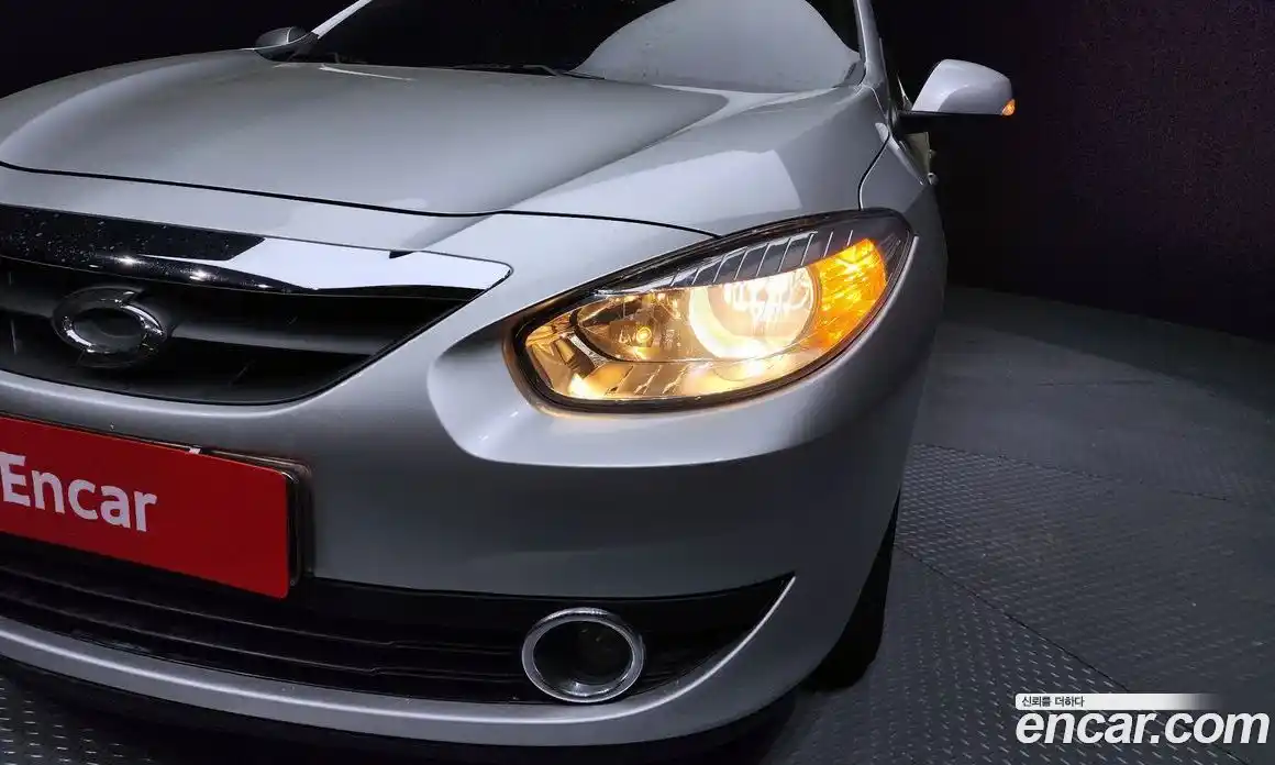 Renault SM3 2011 1.6 гидро в Москве № 1615748, фото 8