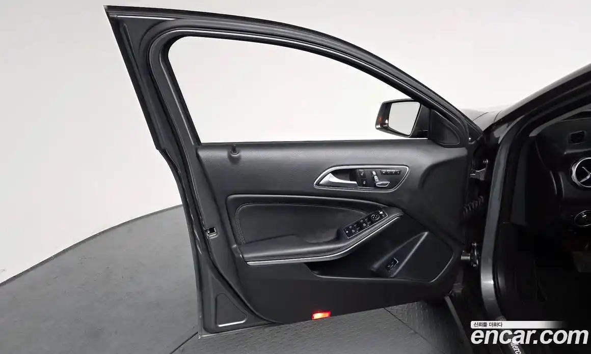 Mercedes-Benz GLA-Class 2017 2.0 гидро в Москве № 1616947, фото 13