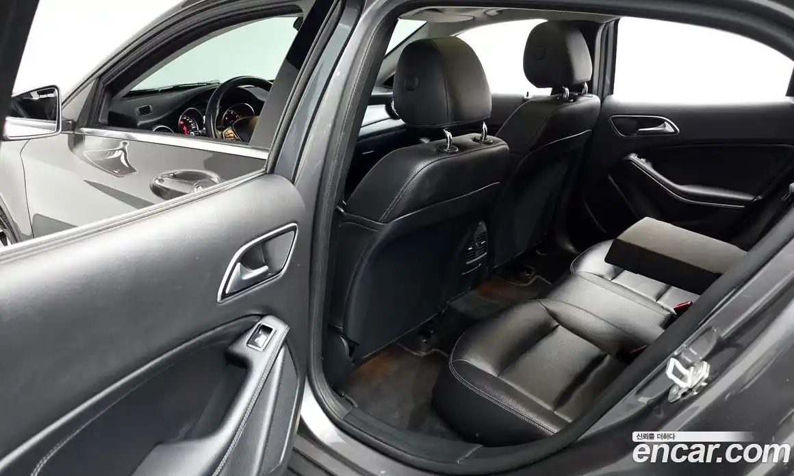 Mercedes-Benz GLA-Class 2017 2.0 гидро в Москве № 1616947, фото 17