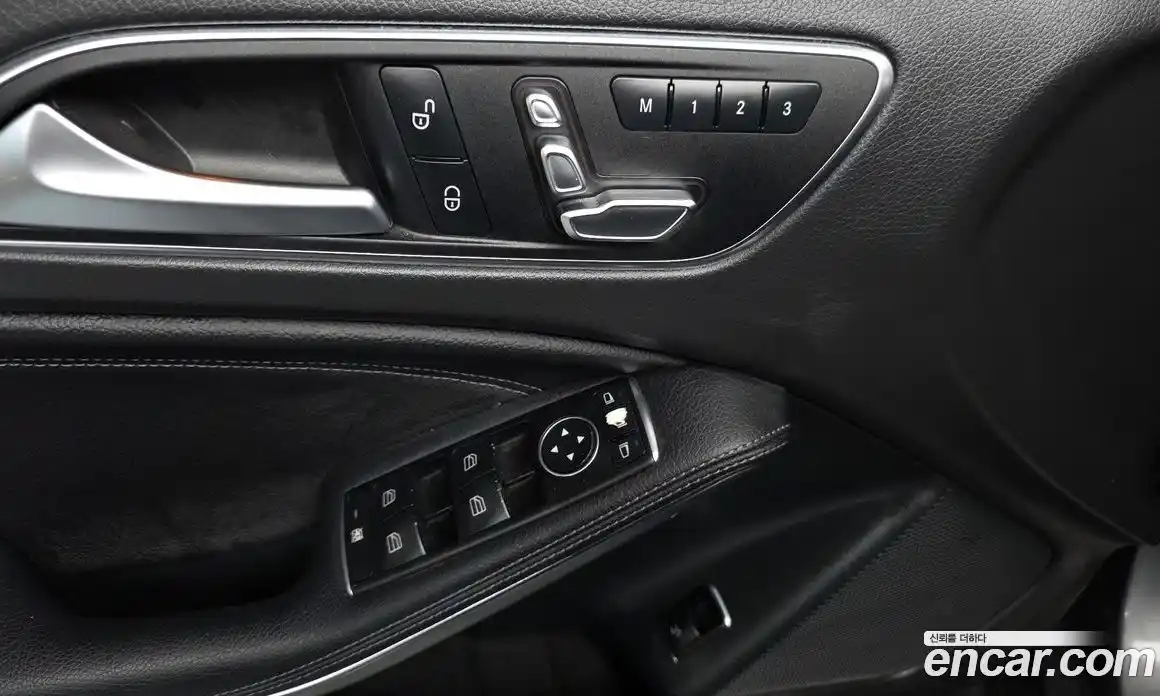 Mercedes-Benz GLA-Class 2017 2.0 гидро в Москве № 1616947, фото 27
