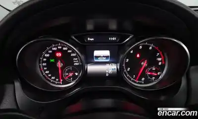 Mercedes-Benz GLA-Class 2017 2.0 гидро в Москве № 1616947, миниатюра 10