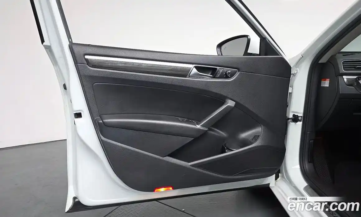 Volkswagen Passat 2018 2.0 гидро в Москве № 1623108, фото 14