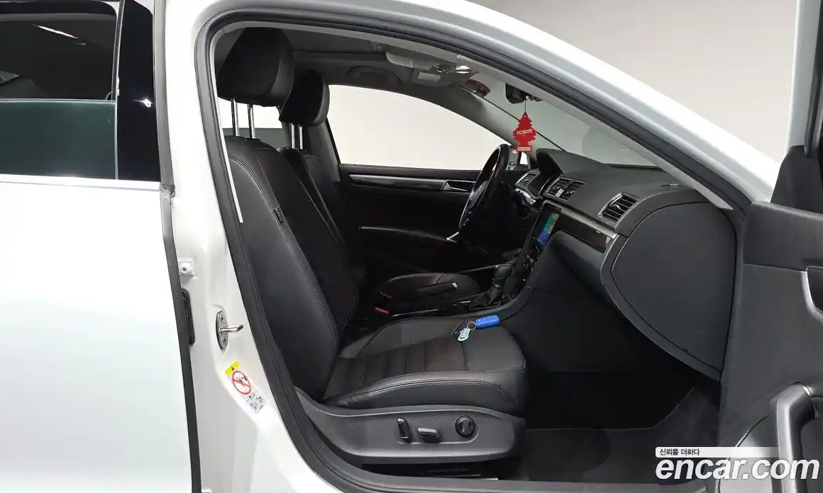 Volkswagen Passat 2018 2.0 гидро в Москве № 1623108, фото 16