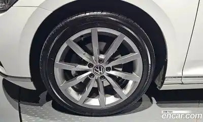 Volkswagen Passat 2021 2.0 гидро в Москве № 1623429, миниатюра 5