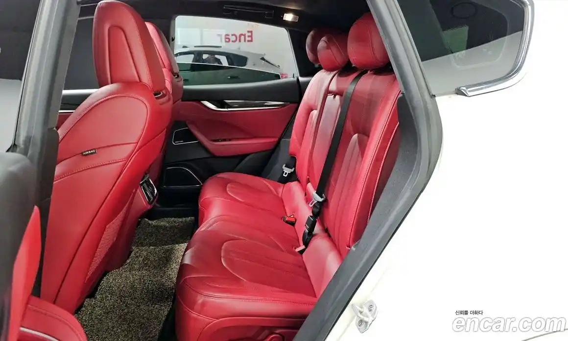 Maserati Levante 2018 3.0 гидро, фото 16