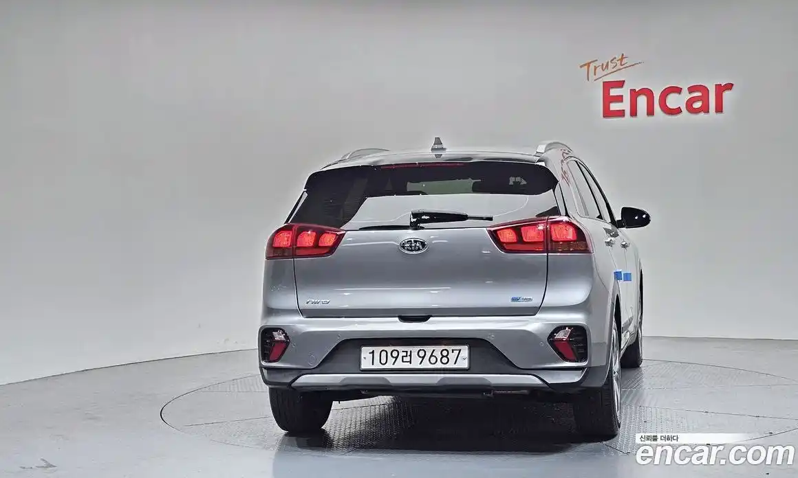 Kia Niro 2020 1.6 гидро в Москве № 1685120, фото 4