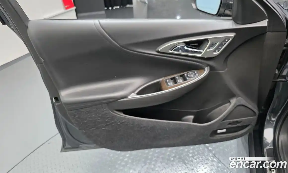 Chevrolet Malibu 2016 1.5 гидро в Москве № 1687200, фото 13