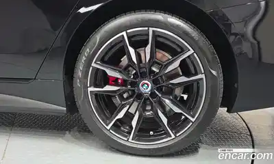 BMW i4 2023 0.2 гидро в Москве № 1689571, миниатюра 7