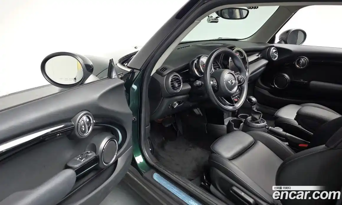 Mini Cooper 2015 1.5 гидро в Москве № 1692431, фото 12