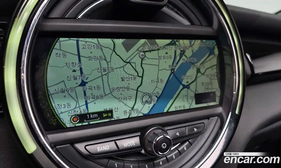 Mini Cooper 2015 1.5 гидро в Москве № 1692431, фото 19