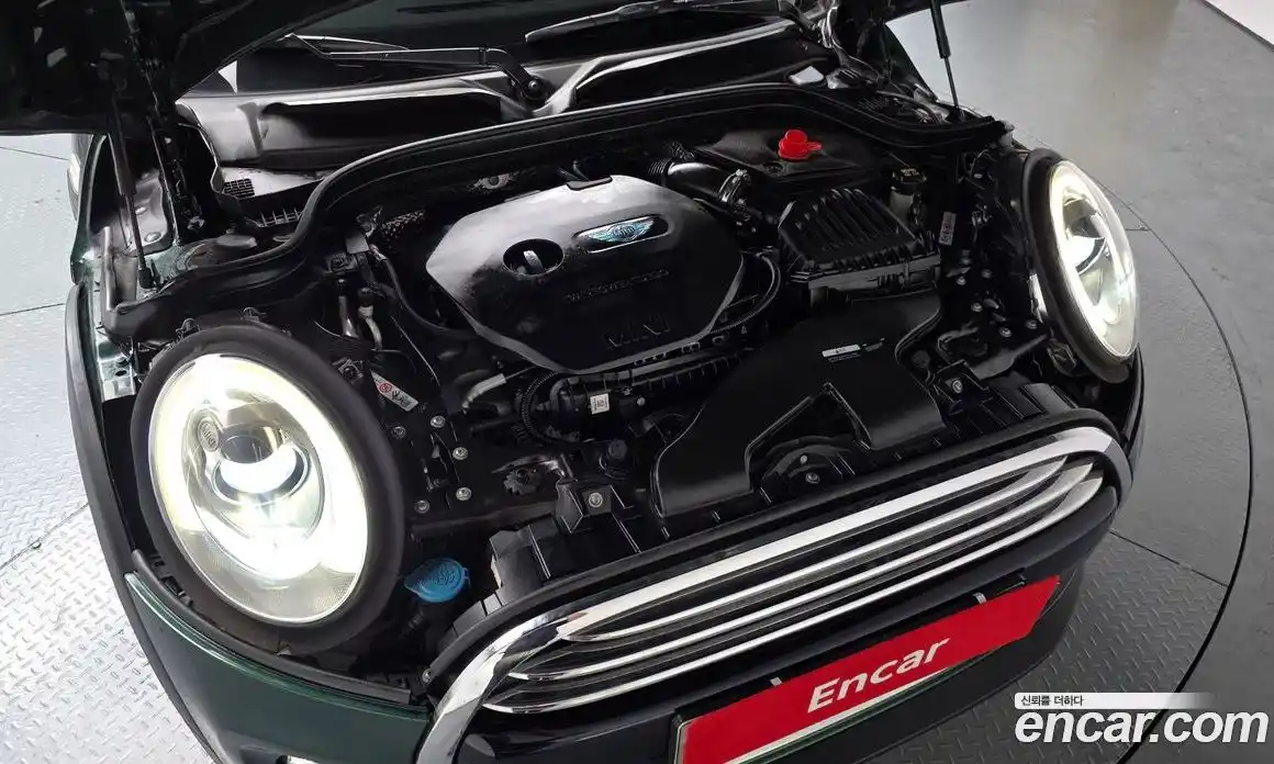 Mini Cooper 2015 1.5 гидро в Москве № 1692431, фото 5