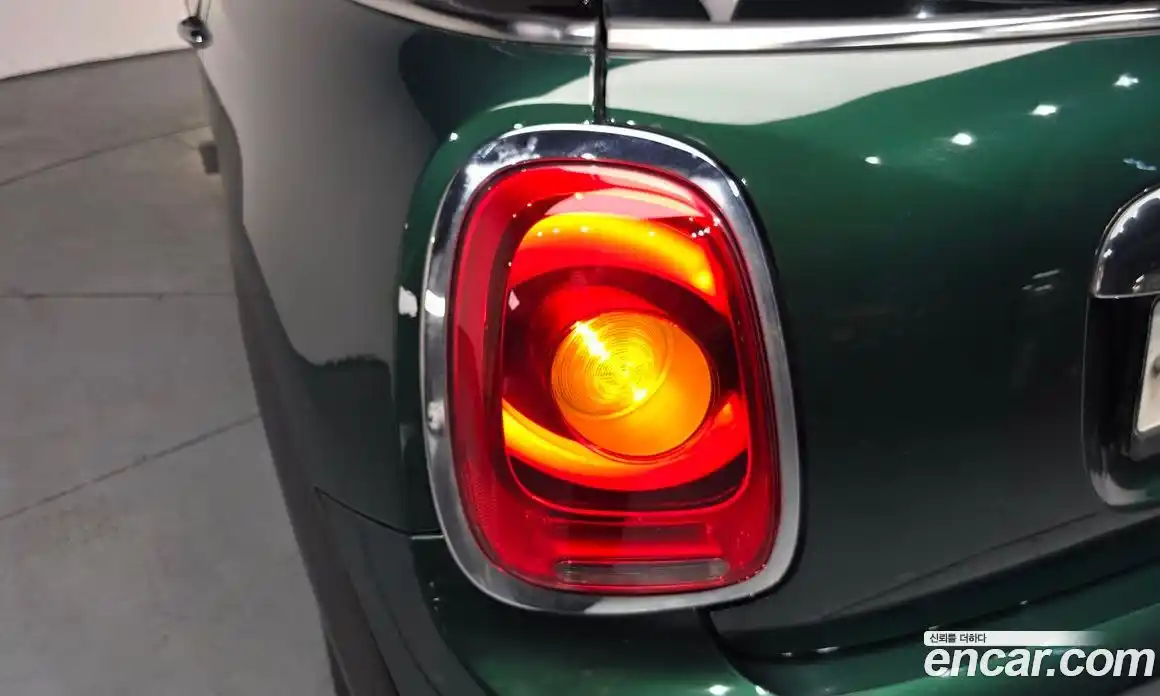 Mini Cooper 2015 1.5 гидро в Москве № 1692431, фото 8