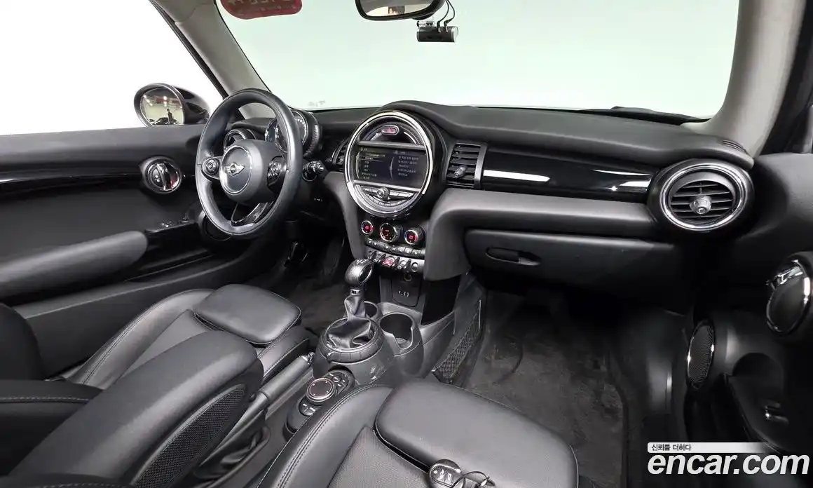 Mini Cooper 2015 1.5 гидро в Москве № 1692431, фото 9