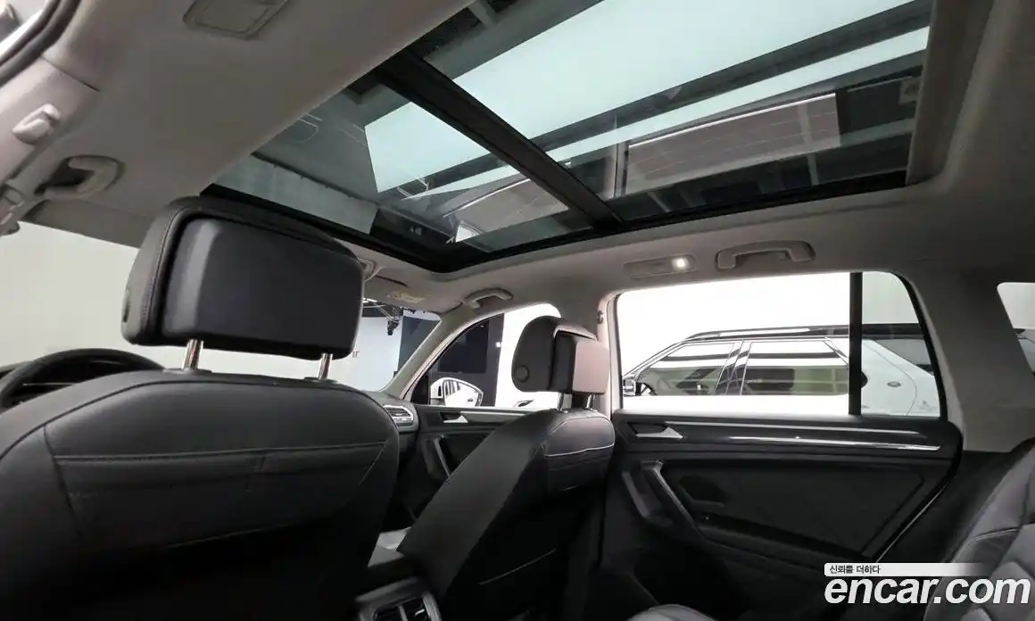 Volkswagen Tiguan 2021 2.0 гидро в Москве № 1693110, фото 24