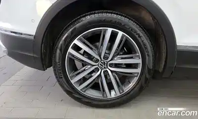 Volkswagen Tiguan 2021 2.0 гидро в Москве № 1693110, миниатюра 5