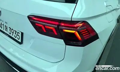 Volkswagen Tiguan 2021 2.0 гидро в Москве № 1693110, миниатюра 9