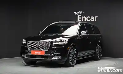 Lincoln Aviator