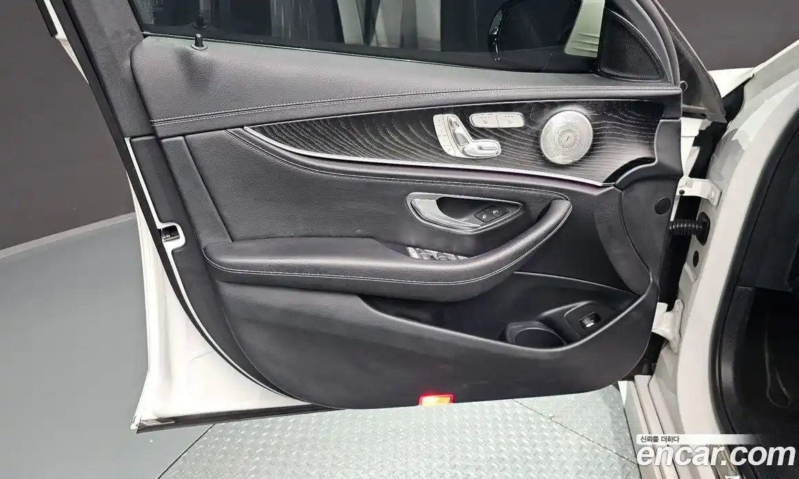 Mercedes-Benz E-Class 2022 1.9 гидро в Москве № 1762864, фото 14