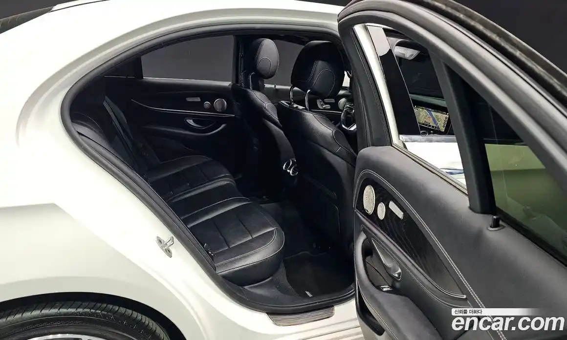 Mercedes-Benz E-Class 2022 1.9 гидро в Москве № 1762864, фото 17