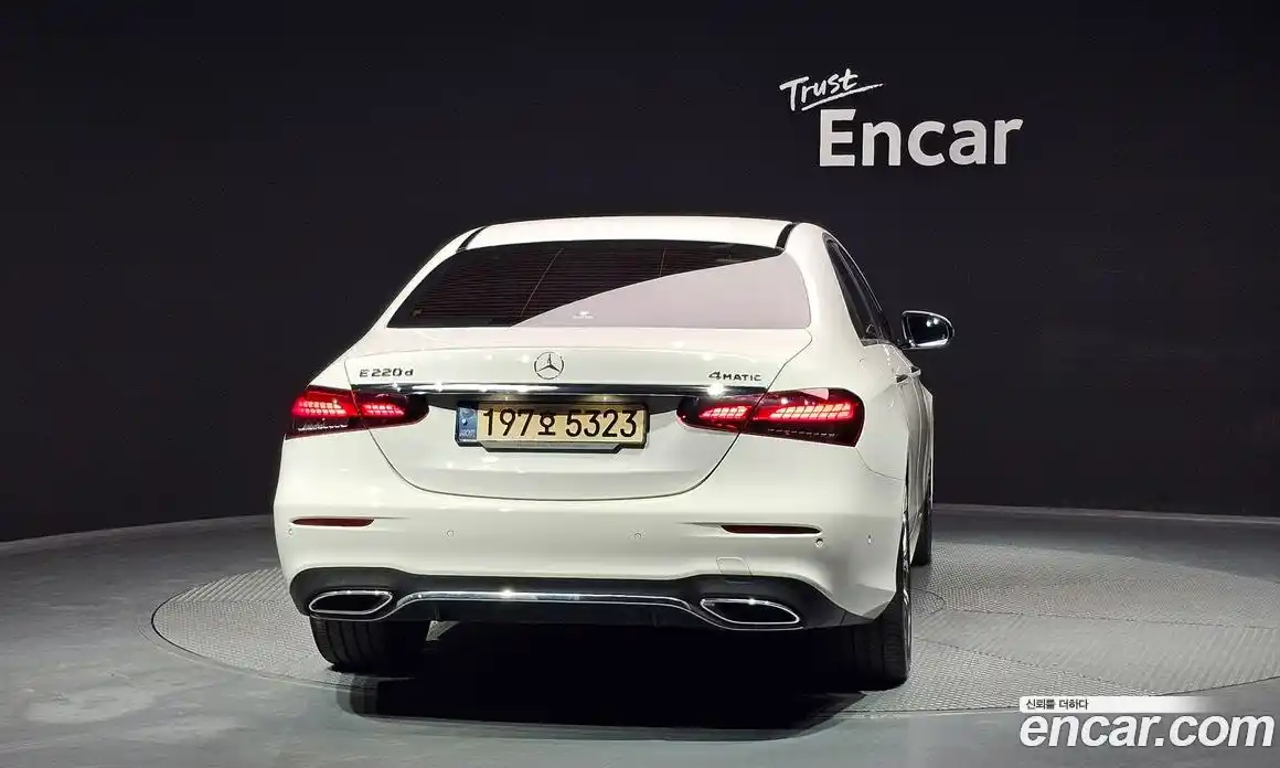 Mercedes-Benz E-Class 2022 1.9 гидро в Москве № 1762864, фото 4