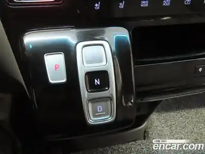 Hyundai Staria 2022 2.2 гидро в Москве № 1831024, миниатюра 12