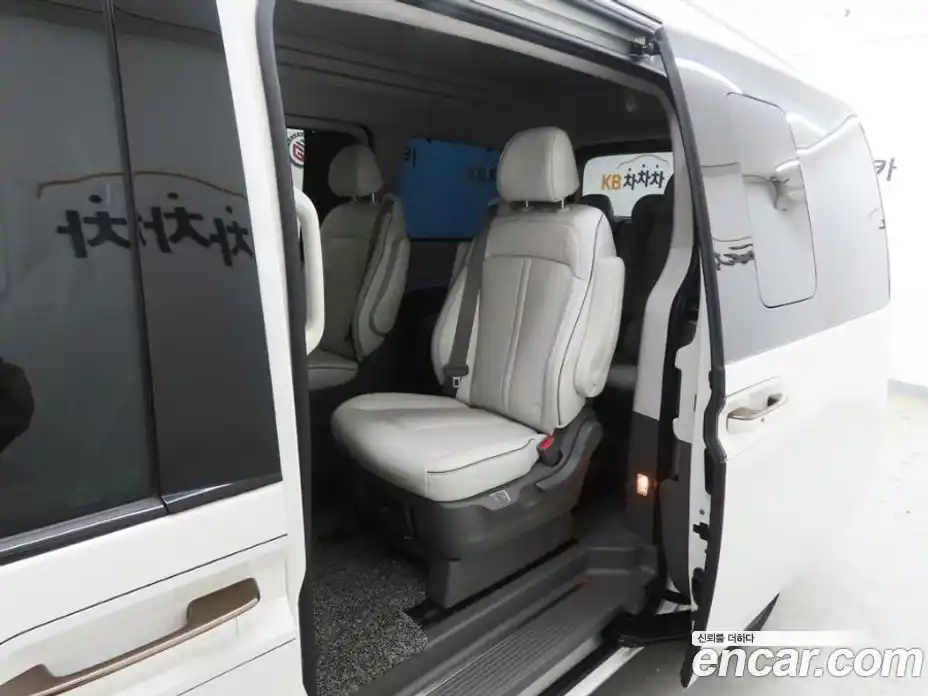Hyundai Staria 2022 2.2 гидро в Москве № 1831024, фото 6