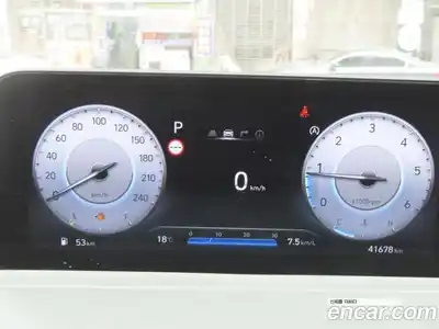 Hyundai Staria 2022 2.2 гидро в Москве № 1831024, миниатюра 8