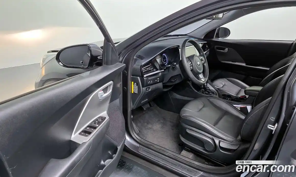 Kia Niro 2020 1.6 гидро в Москве № 1831823, фото 13